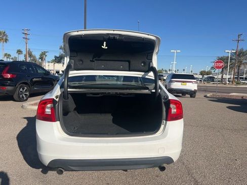 Used 2012 Volvo S60 T5 image 26