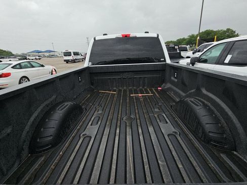 Used 2025 Ford F250 XLT w/ Black Appearance Package AWD/4WD image 17