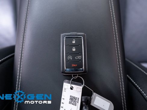 Used 2022 Jeep Grand Cherokee Limited image 28