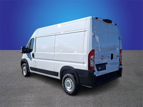 Used 2024 RAM ProMaster 2500 w/ Safety Group image 6