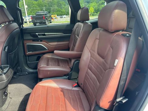 Used 2024 Kia Telluride SX Prestige AWD/4WD image 22