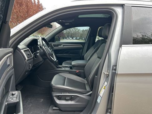 Certified 2020 Volkswagen Atlas Cross Sport SEL image 15