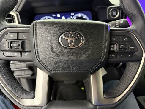 New 2026 Toyota 4Runner Limited AWD/4WD image 11