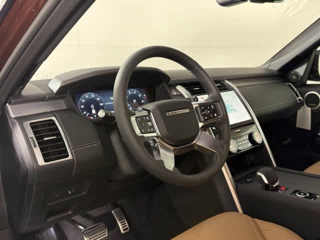 New 2026 Land Rover Discovery Limited Edition AWD/4WD image 5