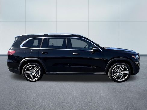 Used 2025 Mercedes-Benz GLS 450 4MATIC image 7