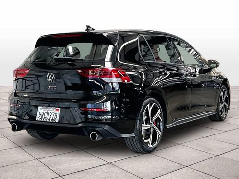 Used 2025 Volkswagen GTI SE FWD image 15
