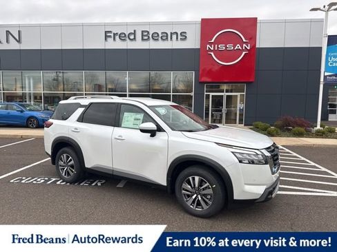 New 2025 Nissan Pathfinder SL w/ Lighting Package (N92) image 1