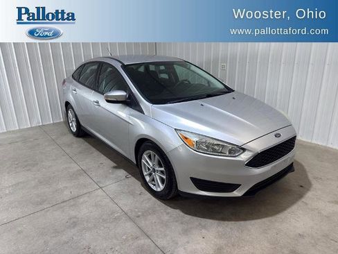Certified 2017 Ford Focus SE image 1