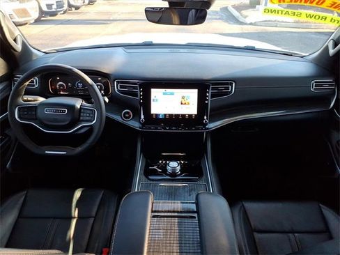 Used 2022 Jeep Wagoneer Series II image 18