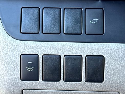 Used 2015 Toyota Highlander XLE image 16