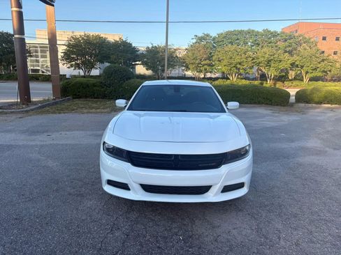 Used 2022 Dodge Charger SXT RWD image 6