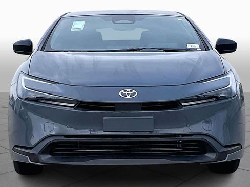 New 2026 Toyota Prius LE image 3