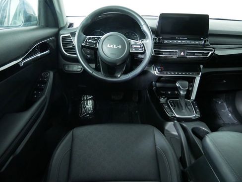 Certified 2023 Kia Seltos EX image 16