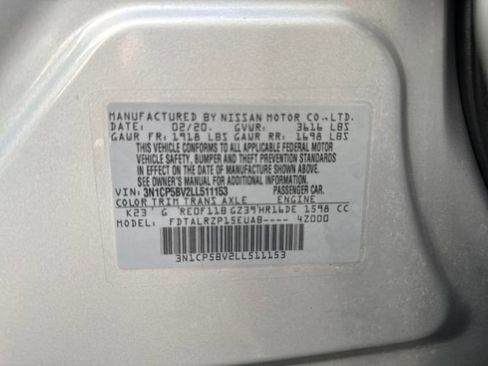 Used 2020 Nissan Kicks S image 18