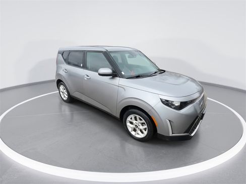 Used 2024 Kia Soul LX w/ Option Group 015 image 2