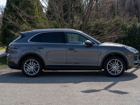 Used 2019 Porsche Cayenne image 8