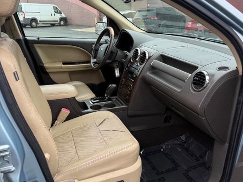 Used 2008 Ford Taurus X Limited image 12