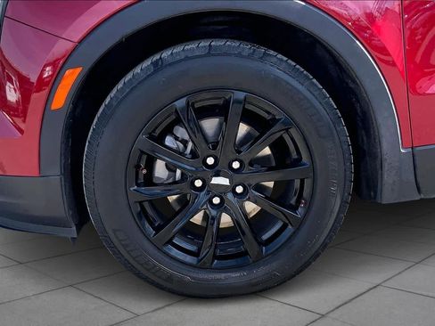 Used 2019 Cadillac XT4 Luxury w/ Cold Weather Package image 11