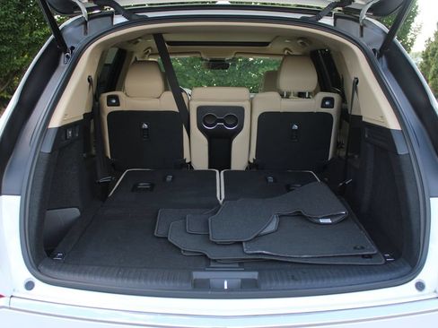 Used 2023 Acura MDX SH-AWD image 35