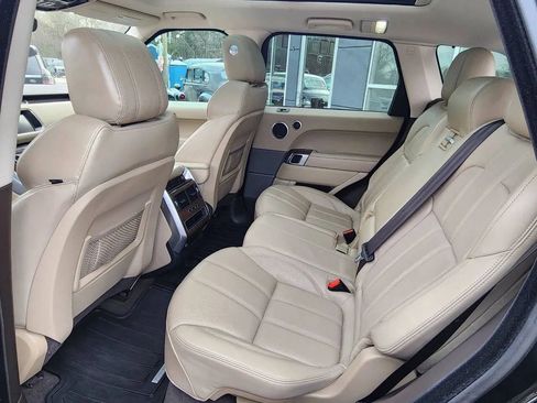 Used 2017 Land Rover Range Rover Sport HSE image 12