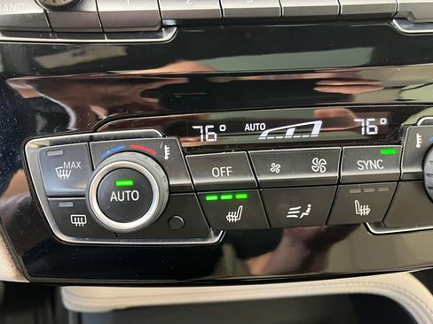 Used 2020 BMW X1 xDrive28i w/ Convenience Package AWD/4WD image 9