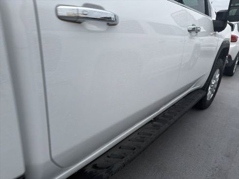 Used 2022 GMC Sierra 2500 SLT w/ SLT Preferred Package image 33