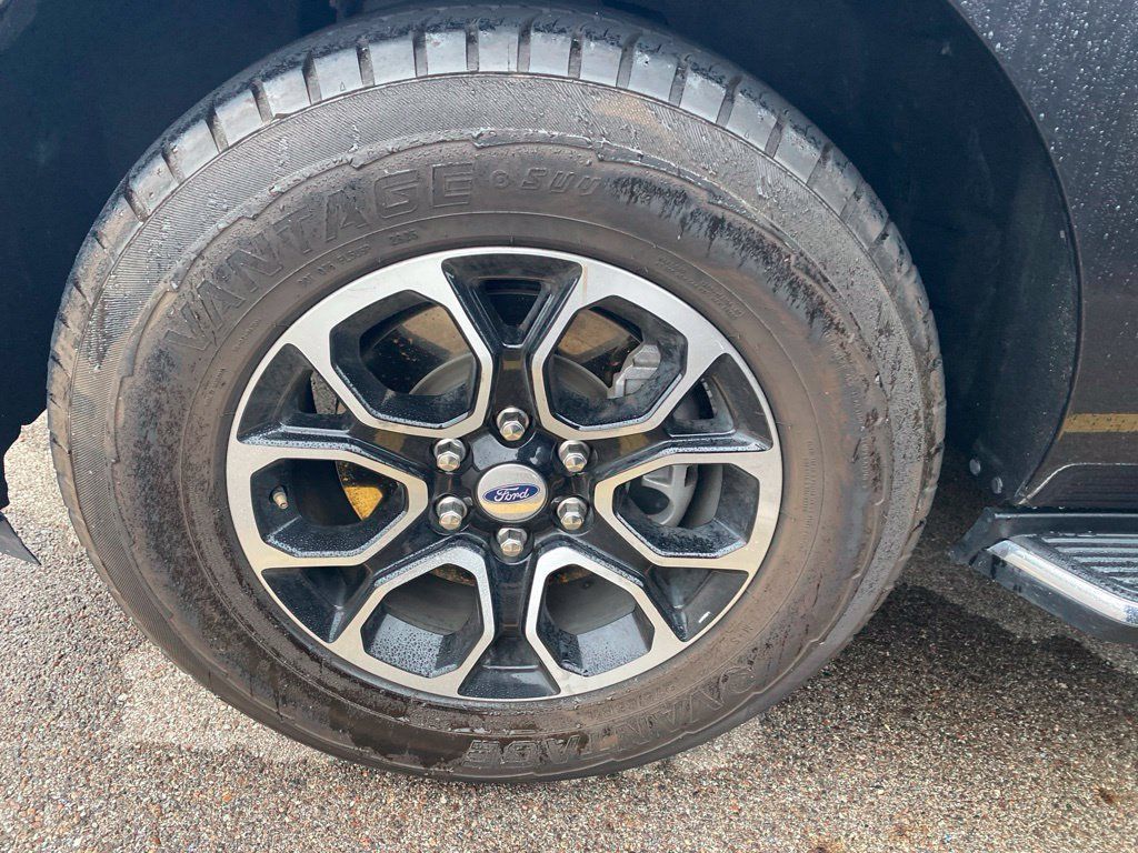 Used 2023 Ford Expedition XLT AWD/4WD image 15