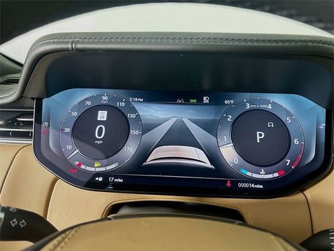 New 2025 Land Rover Range Rover SE image 13