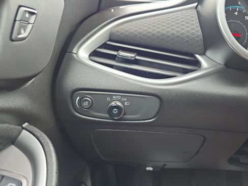 Used 2022 Chevrolet Malibu RS image 23