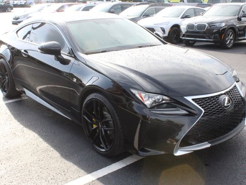 Used 2016 Lexus RC 200t RWD image 4