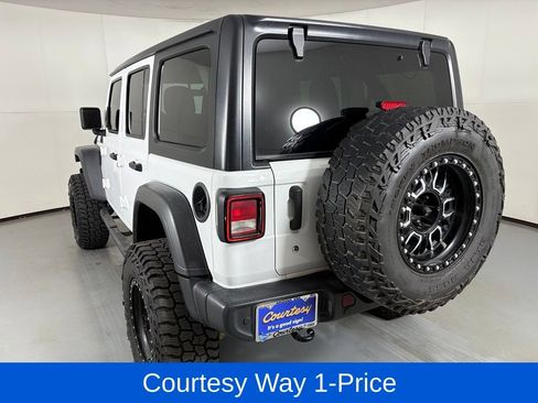 Used 2018 Jeep Wrangler Unlimited Sport AWD/4WD image 8