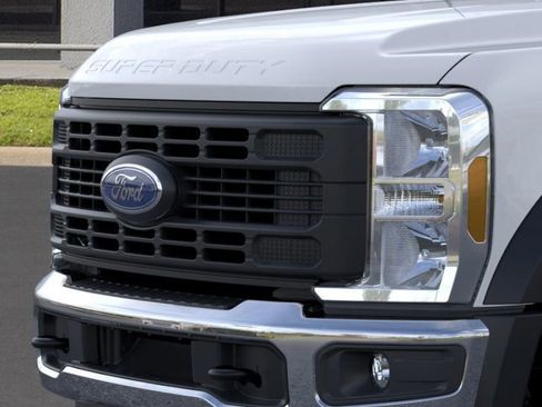 New 2026 Ford F450 XL w/ XL Driver Assist Package image 17