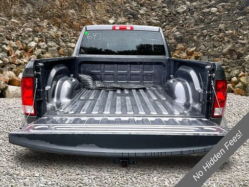 Used 2018 RAM 1500 Express AWD/4WD image 14