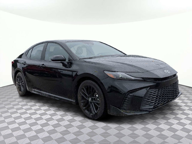 Used 2025 Toyota Camry SE FWD image 2