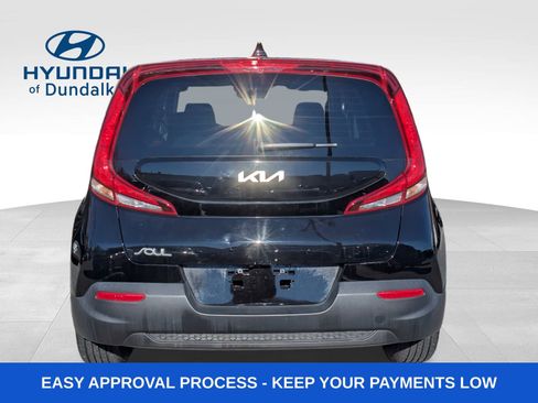 Used 2022 Kia Soul LX image 5