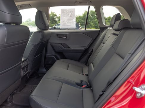 Used 2026 Toyota RAV4 Limited AWD/4WD image 19