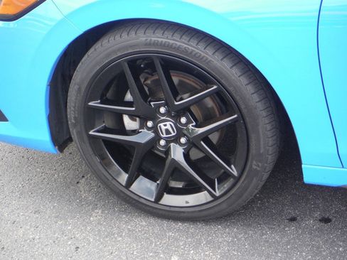 Used 2024 Honda Civic Sport image 3