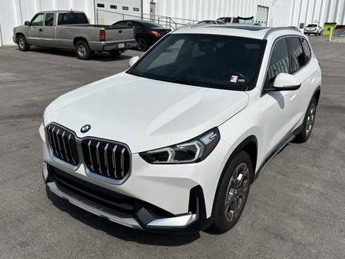 Certified 2025 BMW X1 xDrive28i AWD/4WD image 5