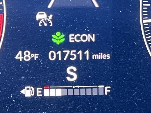 Used 2025 Honda HR-V Sport image 4