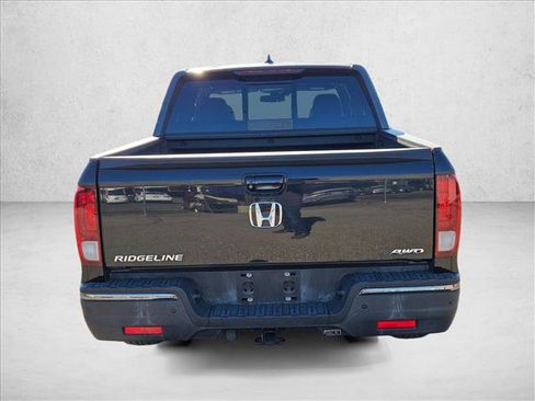 Used 2018 Honda Ridgeline Black Edition image 6