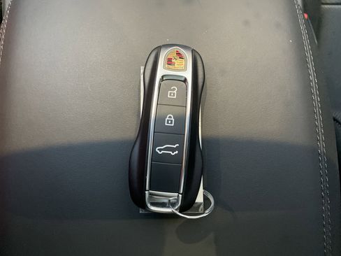 Used 2026 Porsche Cayenne GTS image 44