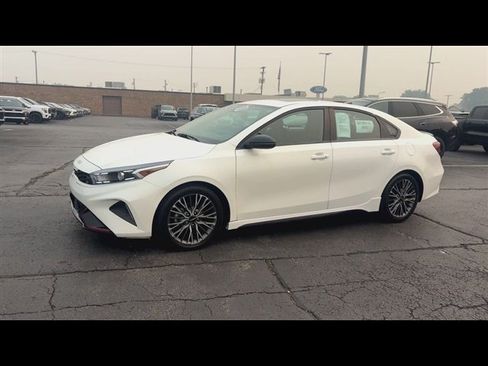 Used 2024 Kia Forte GT-Line w/ GT-Line Premium Package FWD image 4