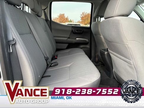 Used 2018 Toyota Tacoma SR5 image 18