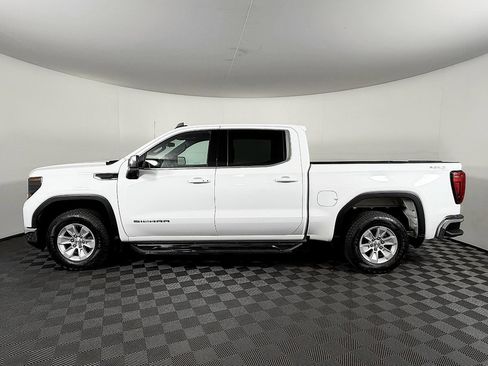 Used 2023 GMC Sierra 1500 SLE AWD/4WD image 16