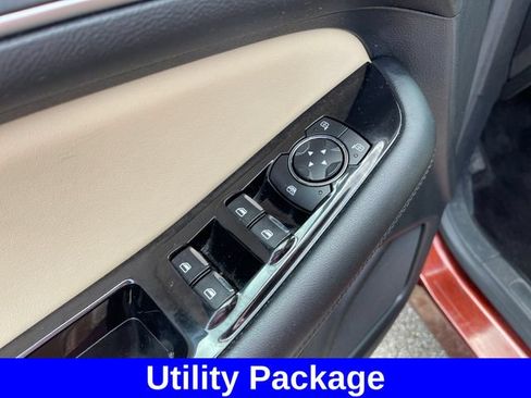Used 2016 Ford Edge SEL w/ Equipment Group 201A AWD/4WD image 11