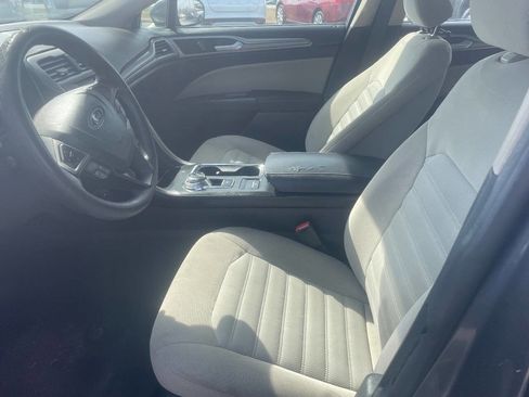 Used 2017 Ford Fusion S image 9