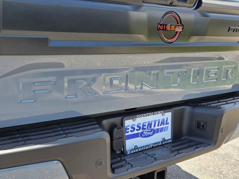 Used 2025 Nissan Frontier PRO-4X w/ Pro Convenience Package AWD/4WD image 16