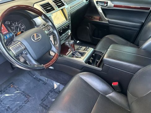 Used 2019 Lexus GX 460 Luxury AWD/4WD image 11
