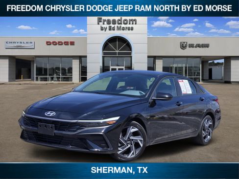 Used 2025 Hyundai Elantra Sport FWD image 1