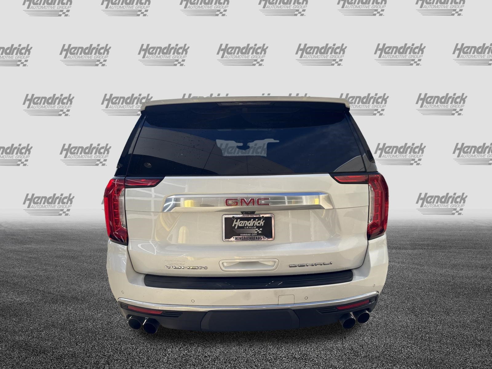 Used 2021 GMC Yukon Denali w/ Denali Ultimate Package AWD/4WD image 9